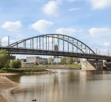 Groot onderhoud aan de John Frostbrug Arnhem