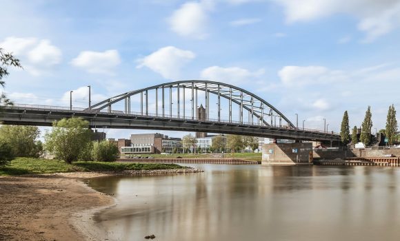 Groot onderhoud aan de John Frostbrug Arnhem